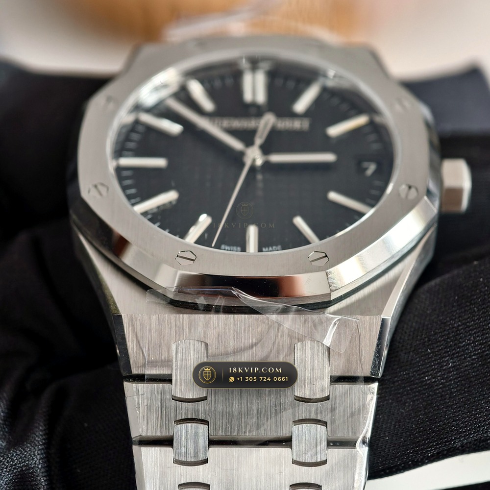 Audemars Piguet Royal Oak Selfwinding 41mm 18K Rose Gold Ref. 15510OR.OO.1320OR.01 — Private Vault Edition — Studio Gallery Plate V in 18K Rose Gold Au750 (224.1g Verified Mass, Audemars Piguet Cal. 4302 - 70h Power Reserve)