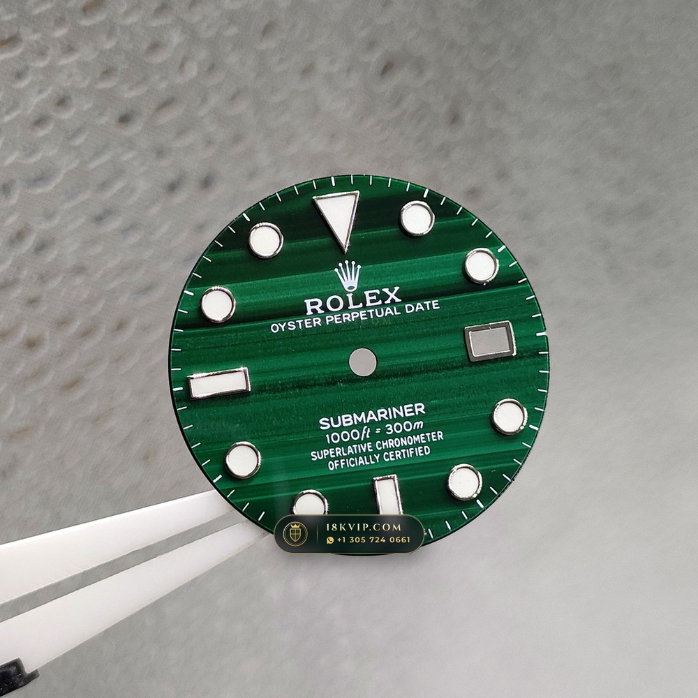 Rolex Submariner Date 40mm Custom Malachite Stone Dial Ref. 116610LV — Private Vault Edition — Studio Gallery Plate IV in 904L Stainless Steel Custom Architecture (156.8g Verified Mass, Rolex Manufacture Cal. 3135)