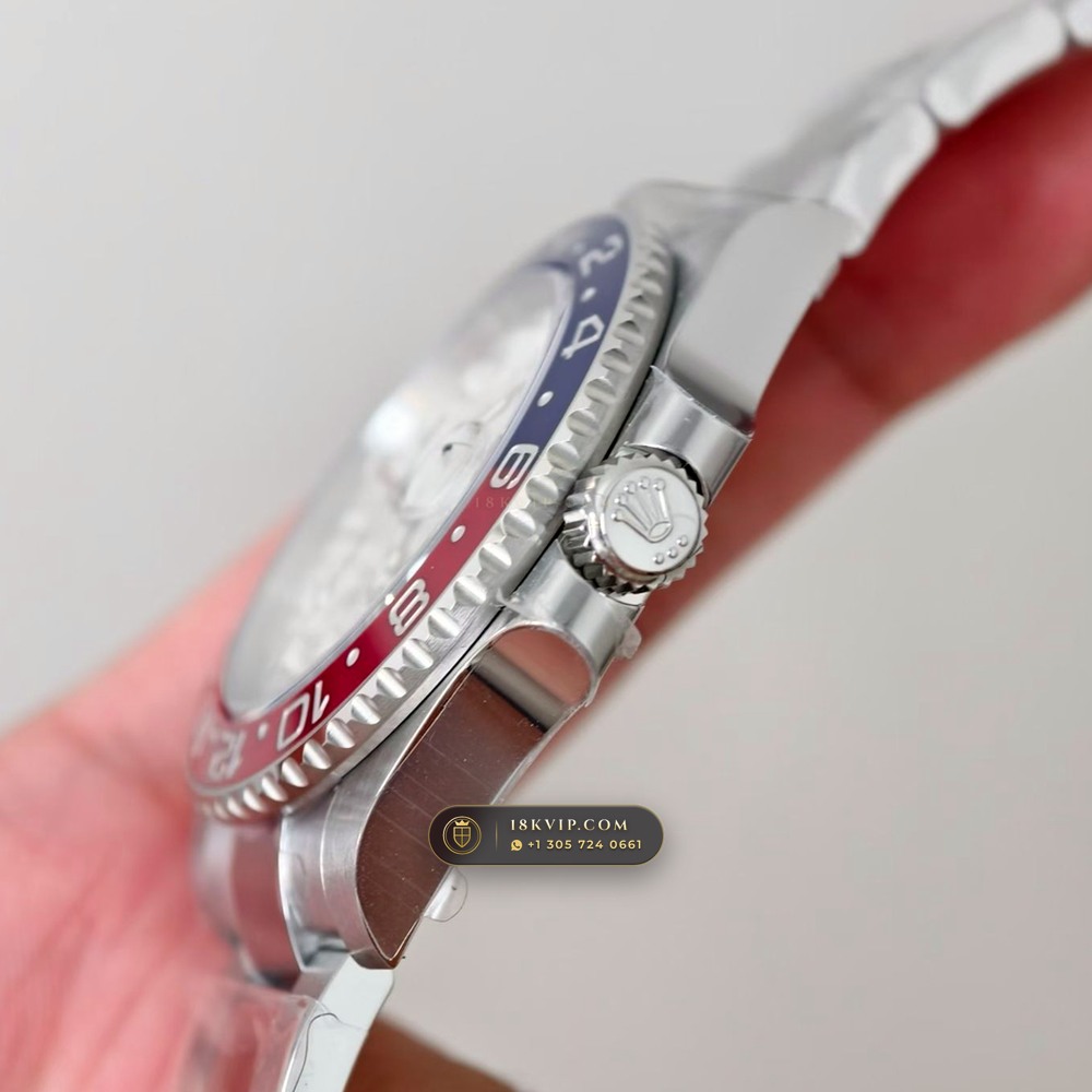 Rolex GMT-Master II Pepsi Gibeon Meteorite Dial 18K White Gold Ref. 126719BLRO — Private Vault Edition — Studio Gallery Plate VI in 18K White Gold Au750 (225.3g Verified Mass, Rolex Manufacture Cal. 3285 - 70h Power Reserve)