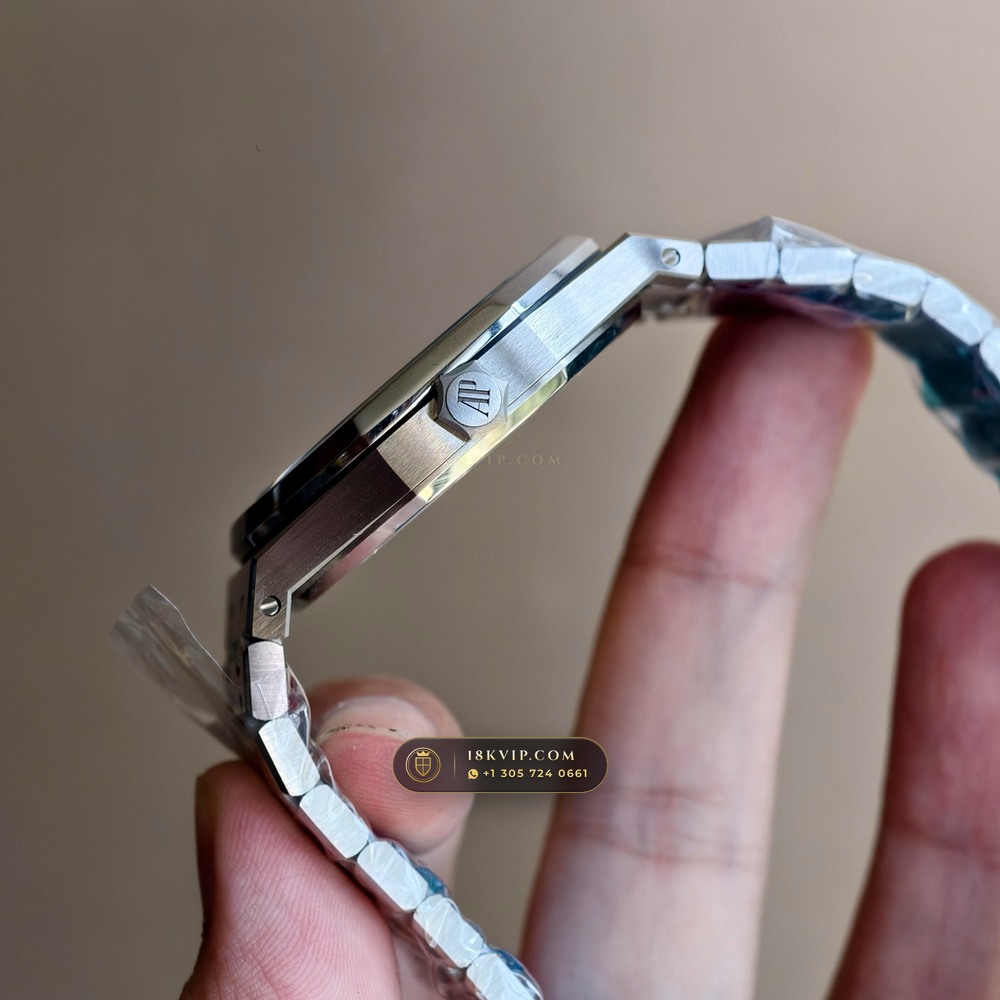 Audemars Piguet Royal Oak Double Balance Wheel Openworked 41mm Baguette Blue Topaz Bezel 18K White Gold Ref. 15412BC.TO.1220BC.01 — Private Vault Edition — Studio Gallery Plate IX in 18K White Gold Au750 (224.8g Verified Mass, Audemars Piguet Cal. 3132 Dual-Balance Openworked)