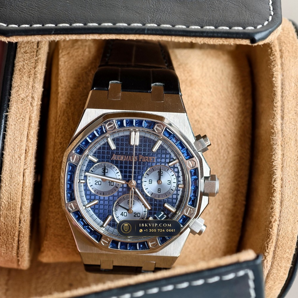 Audemars Piguet Royal Oak Selfwinding Chronograph 41mm Diamond-Set Bezel 18K White Gold Ref. 26240BC.SS.1320BC.01 — Private Vault Edition — Studio Gallery Plate XII in 18K White Gold Au750 (158.7g Verified Mass, Audemars Piguet Cal. 4401 Flyback Chronograph)