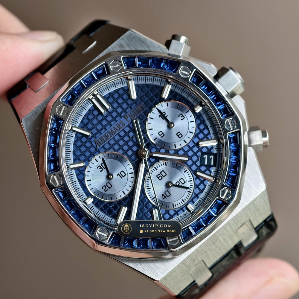 Audemars Piguet Royal Oak Selfwinding Chronograph 41mm Diamond-Set Bezel 18K White Gold Ref. 26240BC.SS.1320BC.01 — Private Vault Edition — Studio Gallery Plate II in 18K White Gold Au750 (158.7g Verified Mass, Audemars Piguet Cal. 4401 Flyback Chronograph)