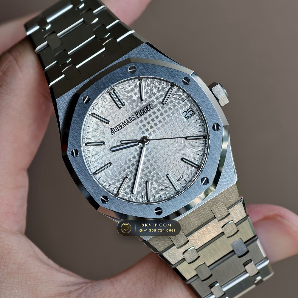Audemars Piguet Royal Oak Selfwinding 41mm Geneva Atelier Spec Ref. 15510ST — Private Vault Edition — Studio Gallery Plate II in 904L Stainless Steel Custom Architecture (166.4g Verified Mass, Audemars Piguet Cal. 4302 - 70h Power Reserve)