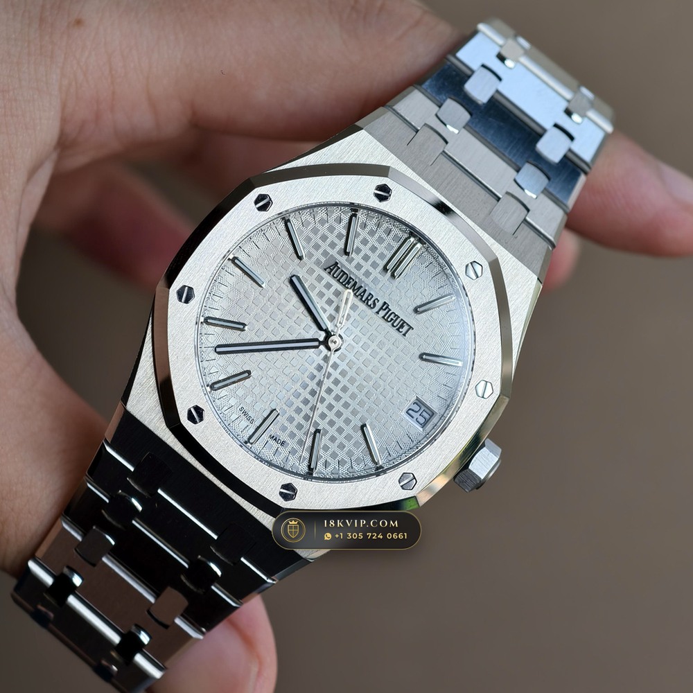 Audemars Piguet Royal Oak Selfwinding 41mm Geneva Atelier Spec Ref. 15510ST — Private Vault Edition — Studio Gallery Plate III in 904L Stainless Steel Custom Architecture (166.4g Verified Mass, Audemars Piguet Cal. 4302 - 70h Power Reserve)