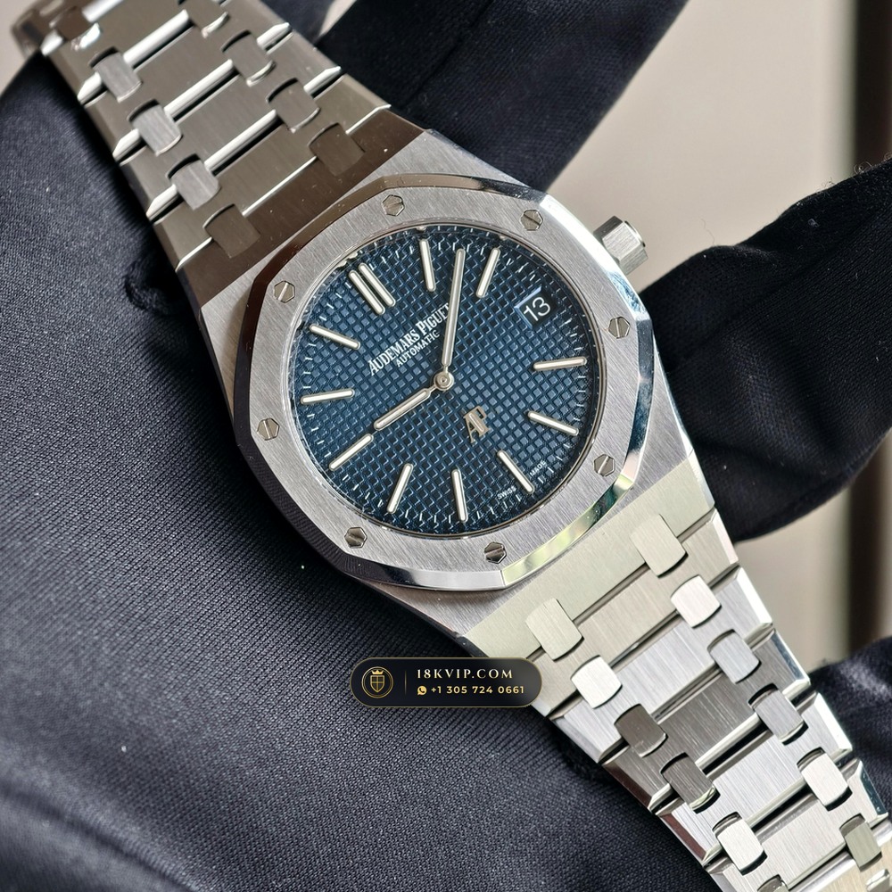 Audemars Piguet Royal Oak Jumbo Extra-Thin 39mm Ref. 15202ST — Private Vault Edition — Studio Gallery Plate III in 904L Stainless Steel Custom Architecture (103.7g Verified Mass, Audemars Piguet Cal. 2121 Ultra-Thin)