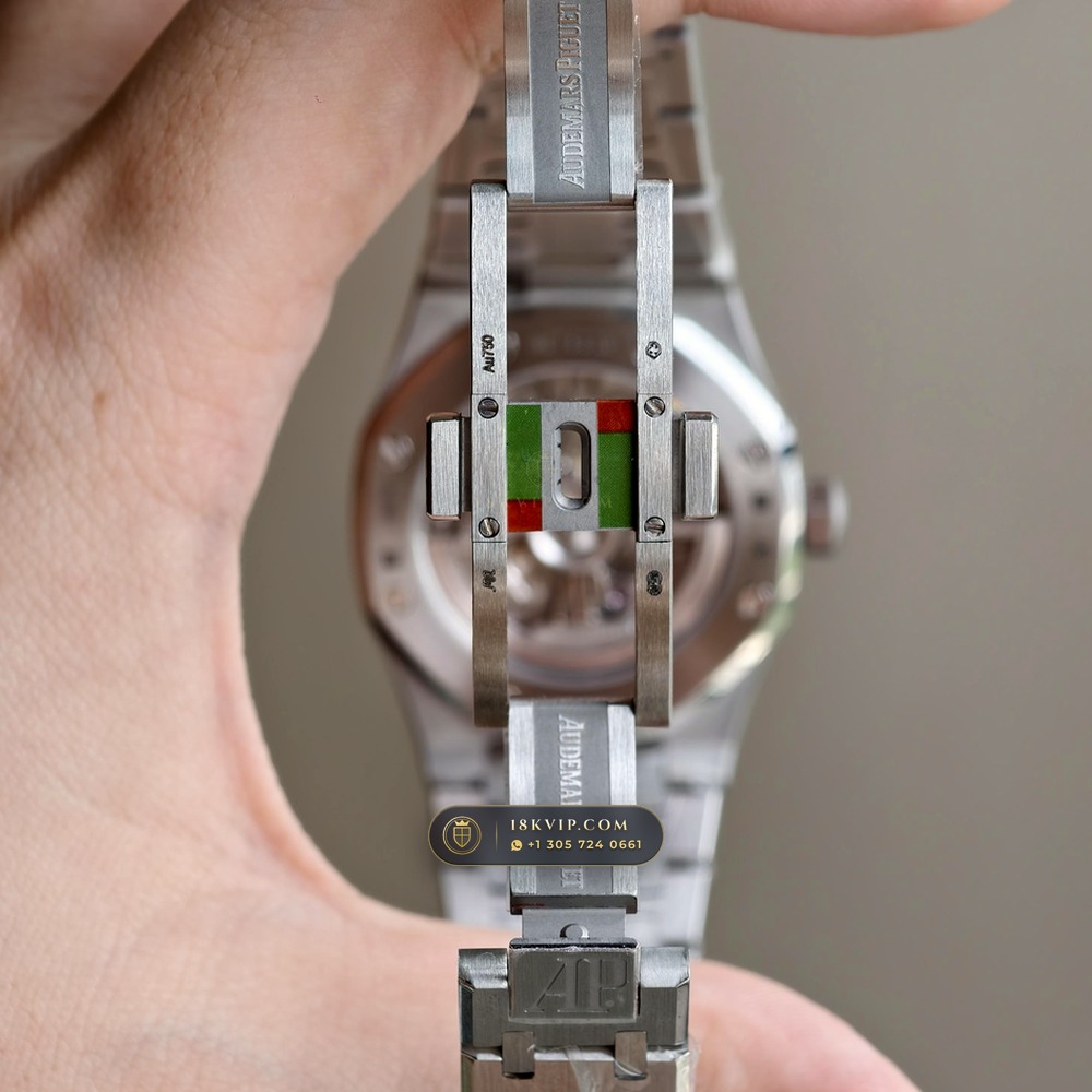 Audemars Piguet Royal Oak Double Balance Wheel Openworked 37mm 18K White Gold Ref. 15467BC.OO.1256BC.01 — Private Vault Edition — Studio Gallery Plate IX in 18K White Gold Au750 (184.3g Verified Mass, Audemars Piguet Cal. 3132 Dual-Balance Openworked)