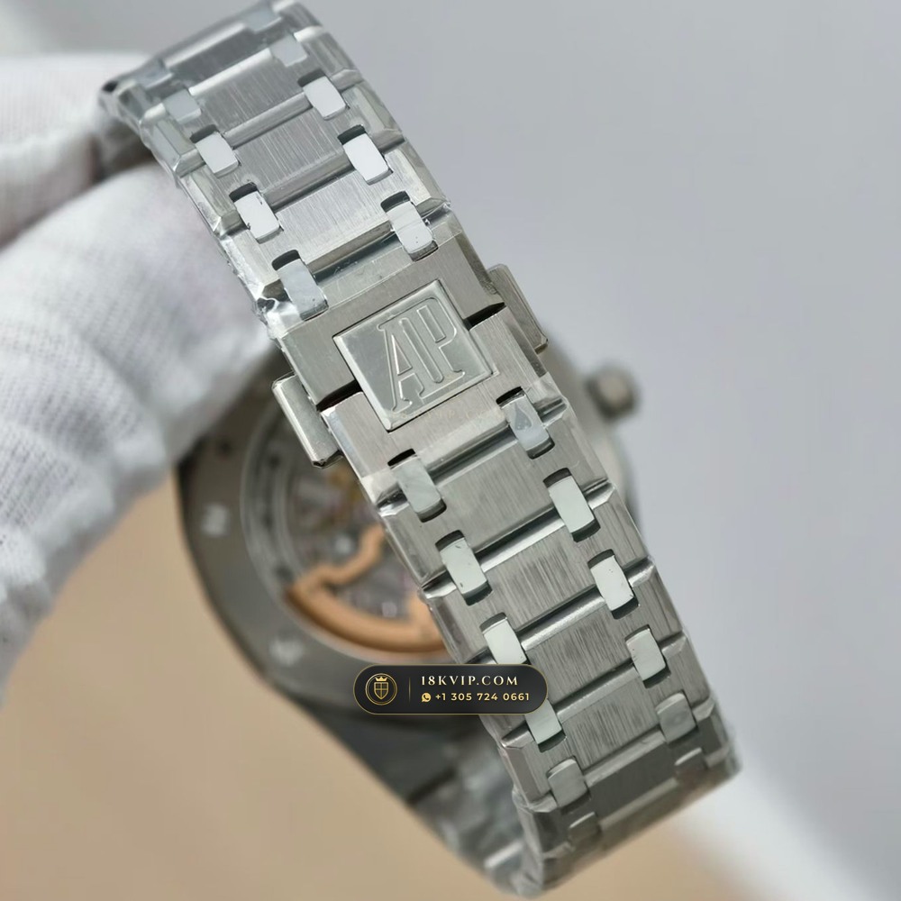 Audemars Piguet Royal Oak Jumbo Extra-Thin 39mm Ref. 15202IP.OO.1240IP.01 — Private Vault Edition — Studio Gallery Plate VI in Grade 5 Titanium Monobloc (93.6g Verified Mass, Audemars Piguet Cal. 2121 Ultra-Thin)