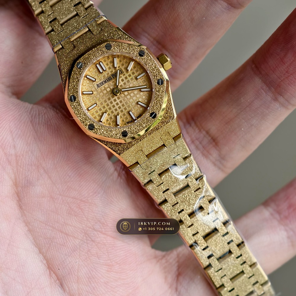 Audemars Piguet Royal Oak Mini Frosted Gold 23mm 18K Yellow Gold Ref. 67630BA.GG.1312BA.01 — Private Vault Edition — Studio Gallery Plate II in 18K Yellow Gold Au750 (73.1g Verified Mass, Audemars Piguet Cal. 2730)