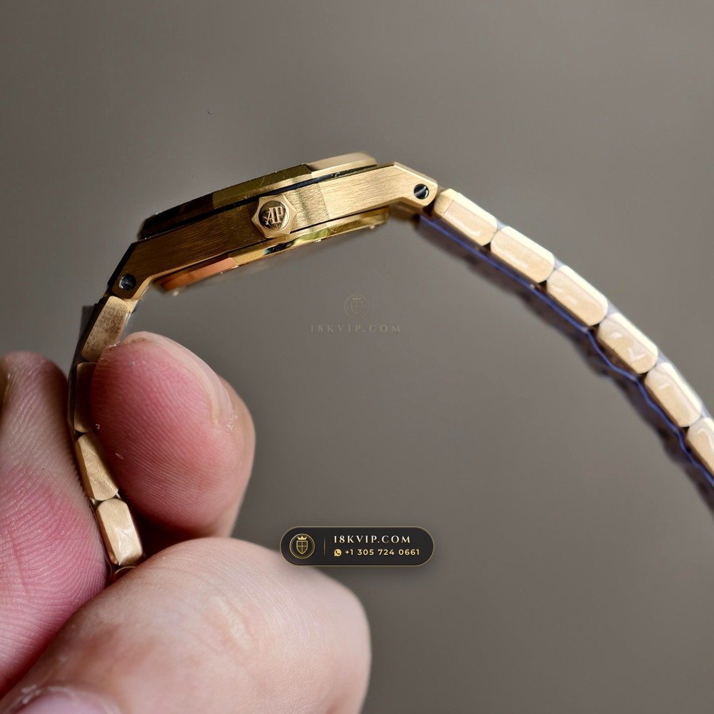 Audemars Piguet Royal Oak Mini Frosted Gold 23mm 18K Yellow Gold Ref. 67630BA.GG.1312BA.01 — Private Vault Edition — Studio Gallery Plate V in 18K Yellow Gold Au750 (73.1g Verified Mass, Audemars Piguet Cal. 2730)