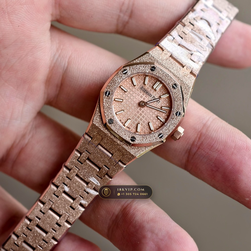 Audemars Piguet Royal Oak Mini Frosted Gold 23mm 18K Rose Gold Ref. 67630OR.GG.1312OR.01 — Private Vault Edition — Studio Gallery Plate III in 18K Rose Gold Au750 (73.7g Verified Mass, Audemars Piguet Cal. 2730)
