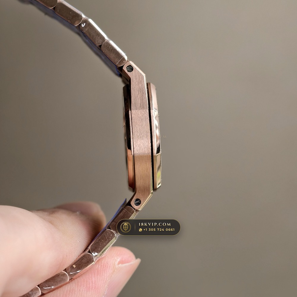 Audemars Piguet Royal Oak Mini Frosted Gold 23mm 18K Rose Gold Ref. 67630OR.GG.1312OR.01 — Private Vault Edition — Studio Gallery Plate IV in 18K Rose Gold Au750 (73.7g Verified Mass, Audemars Piguet Cal. 2730)