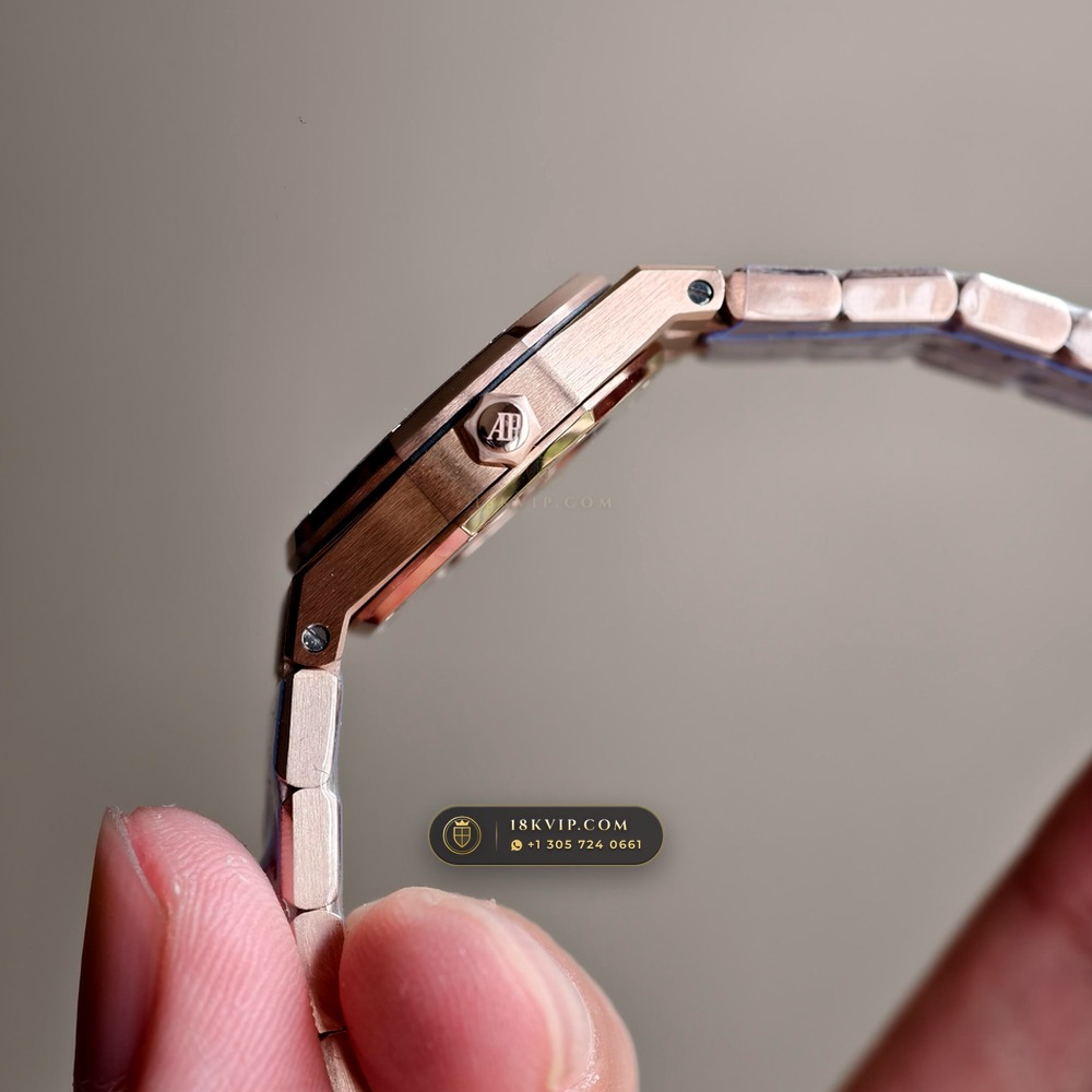 Audemars Piguet Royal Oak Mini Frosted Gold 23mm 18K Rose Gold Ref. 67630OR.GG.1312OR.01 — Private Vault Edition — Studio Gallery Plate V in 18K Rose Gold Au750 (73.7g Verified Mass, Audemars Piguet Cal. 2730)