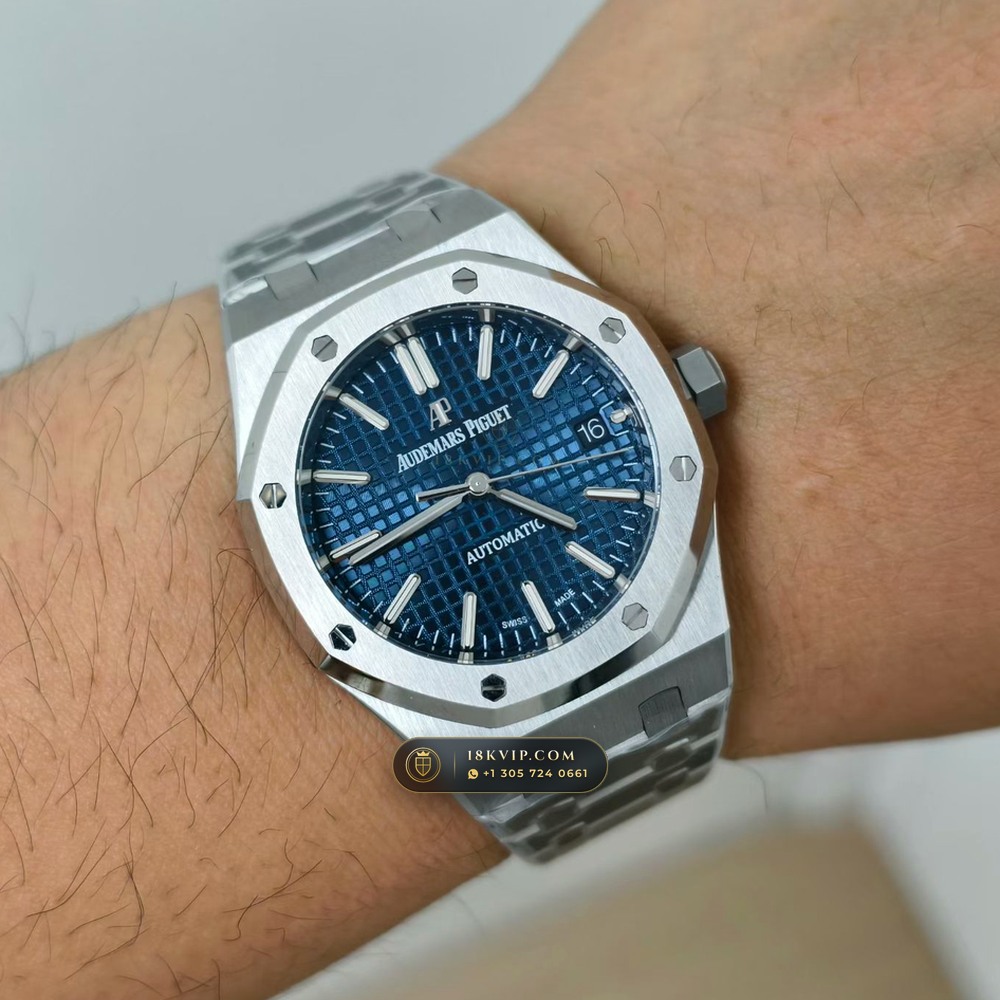 Audemars Piguet Royal Oak Selfwinding 37mm Custom Tapestry Dial Deep Crystal Optics Ref. 15450ST — Private Vault Edition — Studio Gallery Plate VIII in 904L Stainless Steel Custom Architecture (132.6g Verified Mass, Audemars Piguet Cal. 3120 / Cal. 5900)
