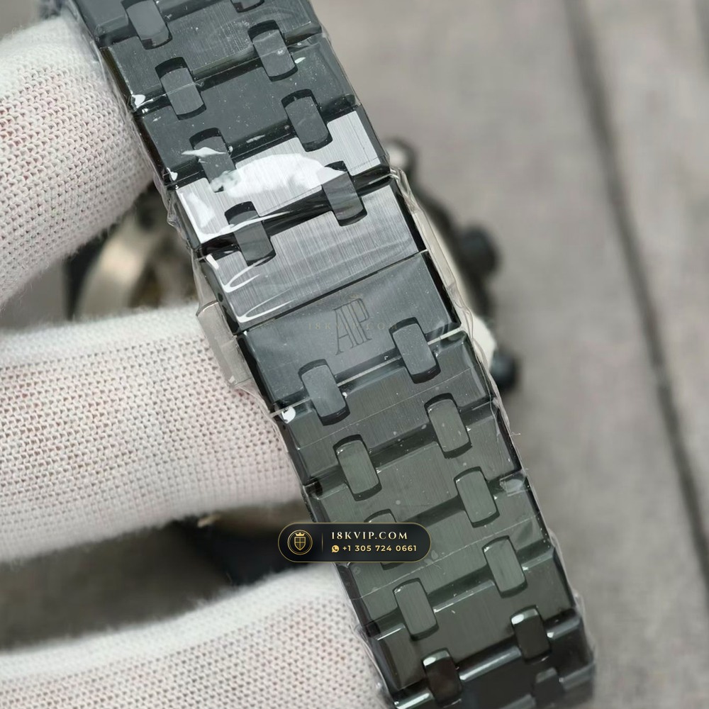 Audemars Piguet Royal Oak Selfwinding Chronograph 41mm Ref. 26240CE — Private Vault Edition — Studio Gallery Plate VI in High-Tech Ceramic & Titanium (149.3g Verified Mass, Audemars Piguet Cal. 4401 Flyback Chronograph)