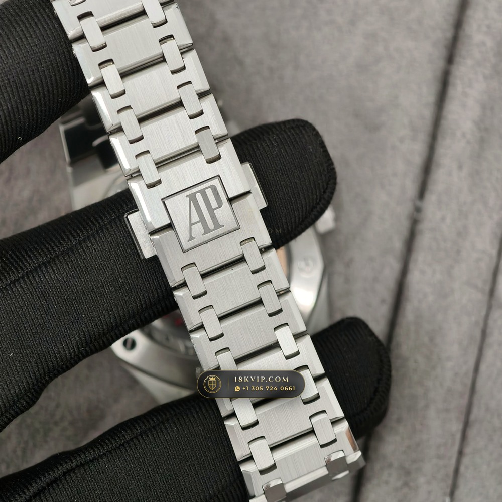 Audemars Piguet Royal Oak Jumbo Extra-Thin 39mm Custom Tapestry Dial Ref. 15202ST — Private Vault Edition — Studio Gallery Plate VIII in 904L Stainless Steel Custom Architecture (103.4g Verified Mass, Audemars Piguet Cal. 2121 Ultra-Thin)