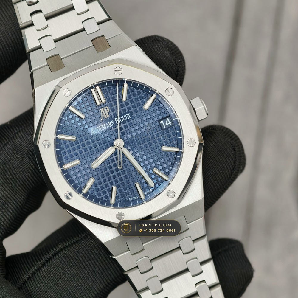 Audemars Piguet Royal Oak Selfwinding 41mm Custom SW Dial Free-Sprung Calibre Ref. 15500ST — Private Vault Edition — Studio Gallery Plate IV in 904L Stainless Steel Custom Architecture (166.7g Verified Mass, Audemars Piguet Cal. 4302 - 70h Power Reserve)