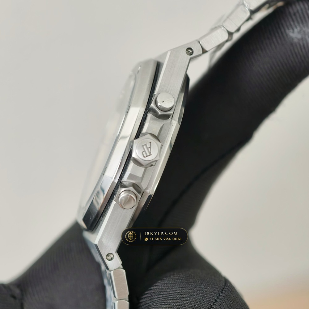 Audemars Piguet Royal Oak Selfwinding Chronograph 41mm Ref. 26331ST — Private Vault Edition — Studio Gallery Plate V in 904L Stainless Steel Custom Architecture (180.7g Verified Mass, Audemars Piguet Cal. 2385 Column-Wheel Chronograph)