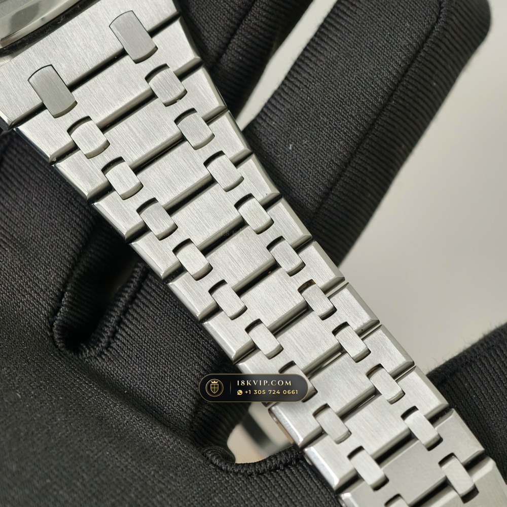 Audemars Piguet Royal Oak Selfwinding Chronograph 41mm Ref. 26331ST — Private Vault Edition — Studio Gallery Plate VI in 904L Stainless Steel Custom Architecture (180.7g Verified Mass, Audemars Piguet Cal. 2385 Column-Wheel Chronograph)