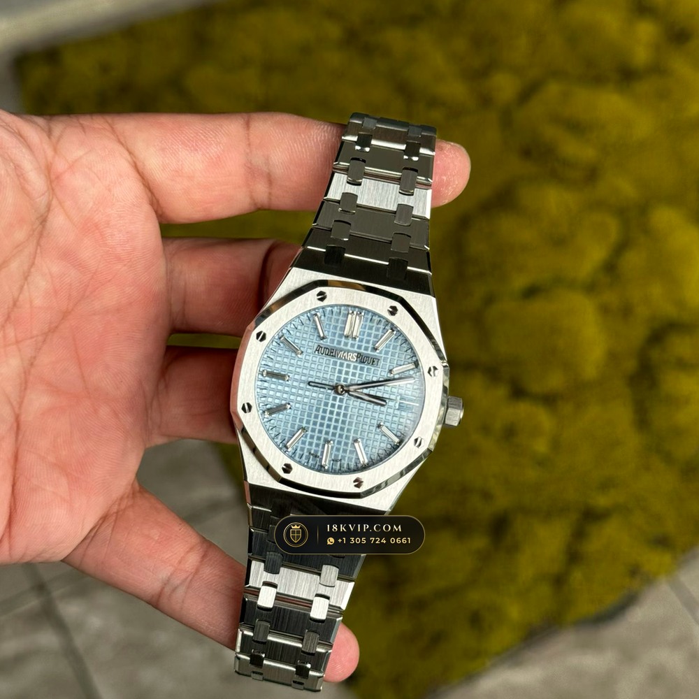 Audemars Piguet Royal Oak Selfwinding 41mm 18K White Gold Ref. 15510BC.OO.1320BC.01 — Private Vault Edition — Studio Gallery Plate IV in 18K White Gold Au750 (223.6g Verified Mass, Audemars Piguet Cal. 4302 - 70h Power Reserve)