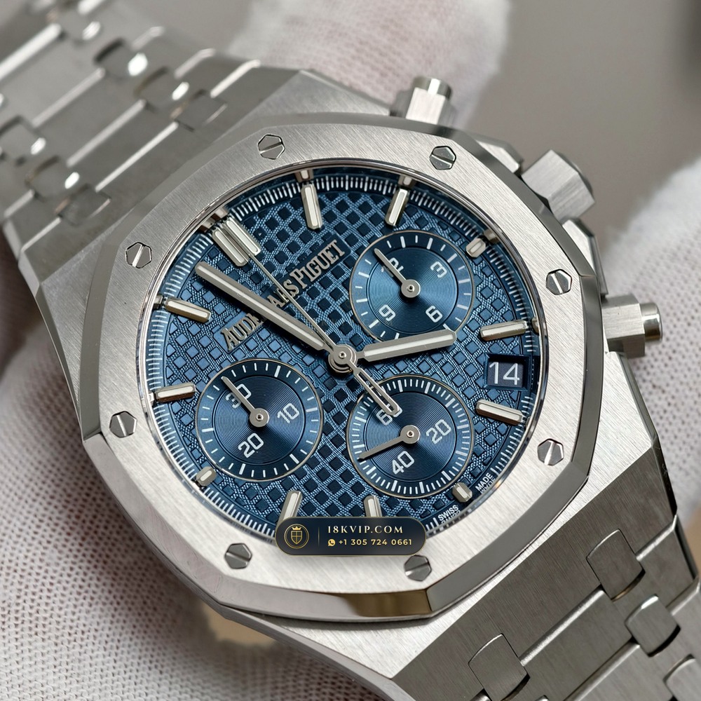 Audemars Piguet Royal Oak Selfwinding Chronograph 41mm Geneva Atelier Spec Ref. 26240ST — Private Vault Edition — Studio Gallery Plate V in 904L Stainless Steel Custom Architecture (180.3g Verified Mass, Audemars Piguet Cal. 4401 Flyback Chronograph)