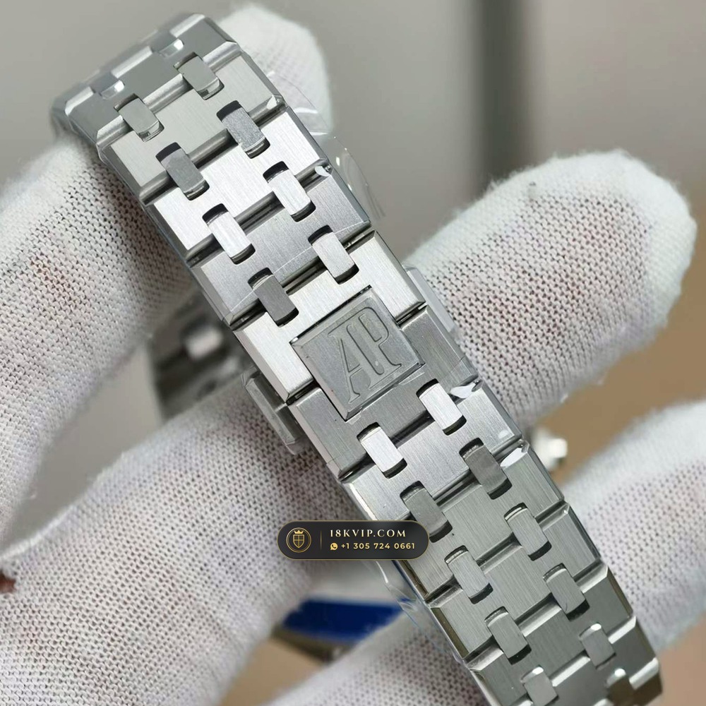 Audemars Piguet Royal Oak Selfwinding Chronograph 38mm Geneva Atelier Spec Ref. 26315ST — Private Vault Edition — Studio Gallery Plate VI in 904L Stainless Steel Custom Architecture (146.6g Verified Mass, Audemars Piguet Cal. 2385 Column-Wheel Chronograph)