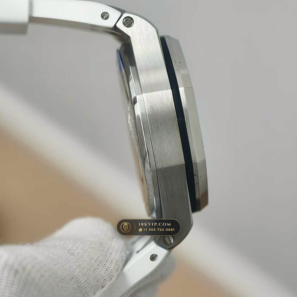 Audemars Piguet Royal Oak Selfwinding Chronograph 38mm Ref. 26231ST.ZZ.D010CA.01 — Private Vault Edition — Studio Gallery Plate IV in 904L Stainless Steel Custom Architecture (105.4g Verified Mass, Audemars Piguet Cal. 2385 Column-Wheel Chronograph)