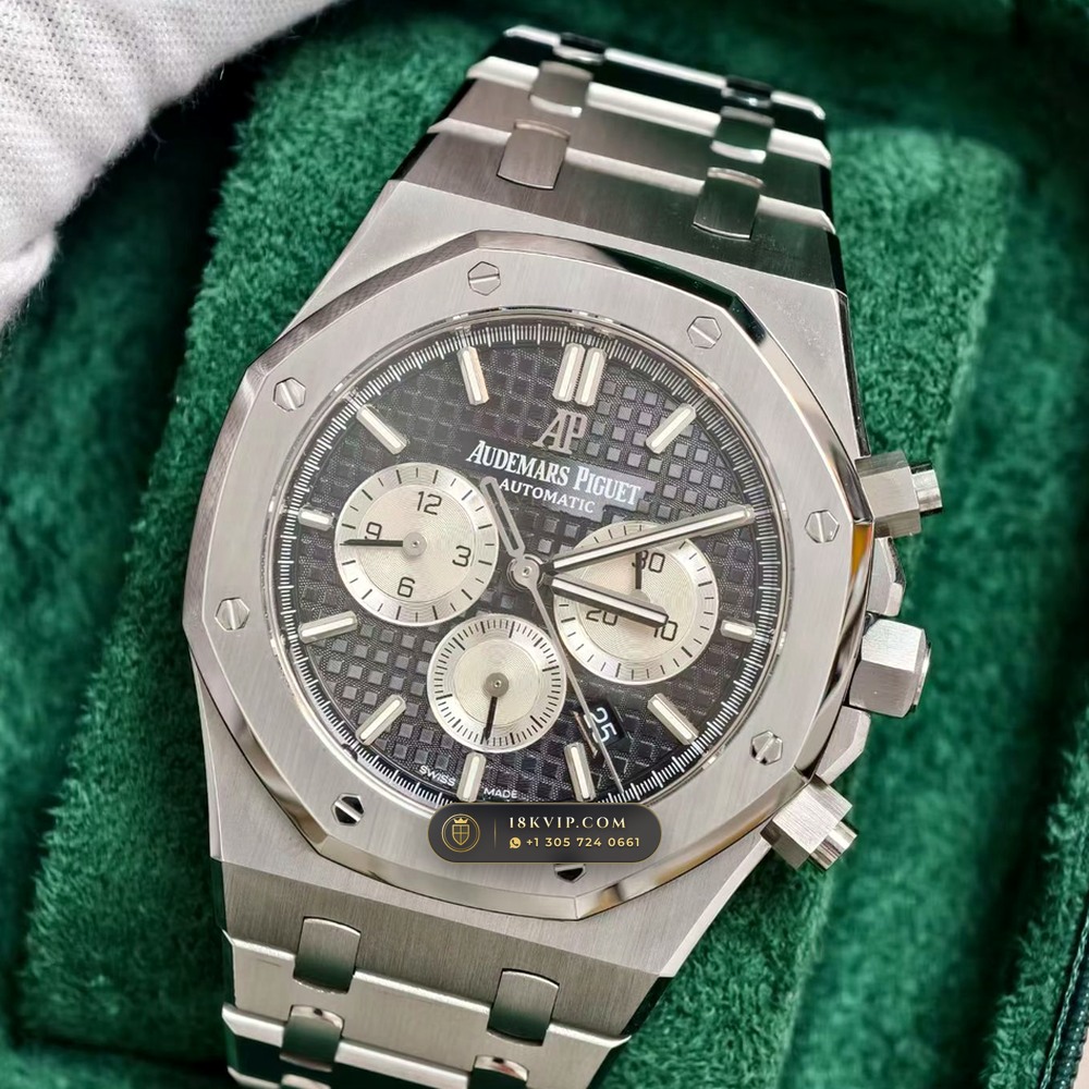 Audemars Piguet Royal Oak Selfwinding Chronograph 41mm Geneva Atelier Spec Ref. 26331ST — Private Vault Edition — Studio Gallery Plate III in 904L Stainless Steel Custom Architecture (180.4g Verified Mass, Audemars Piguet Cal. 2385 Column-Wheel Chronograph)