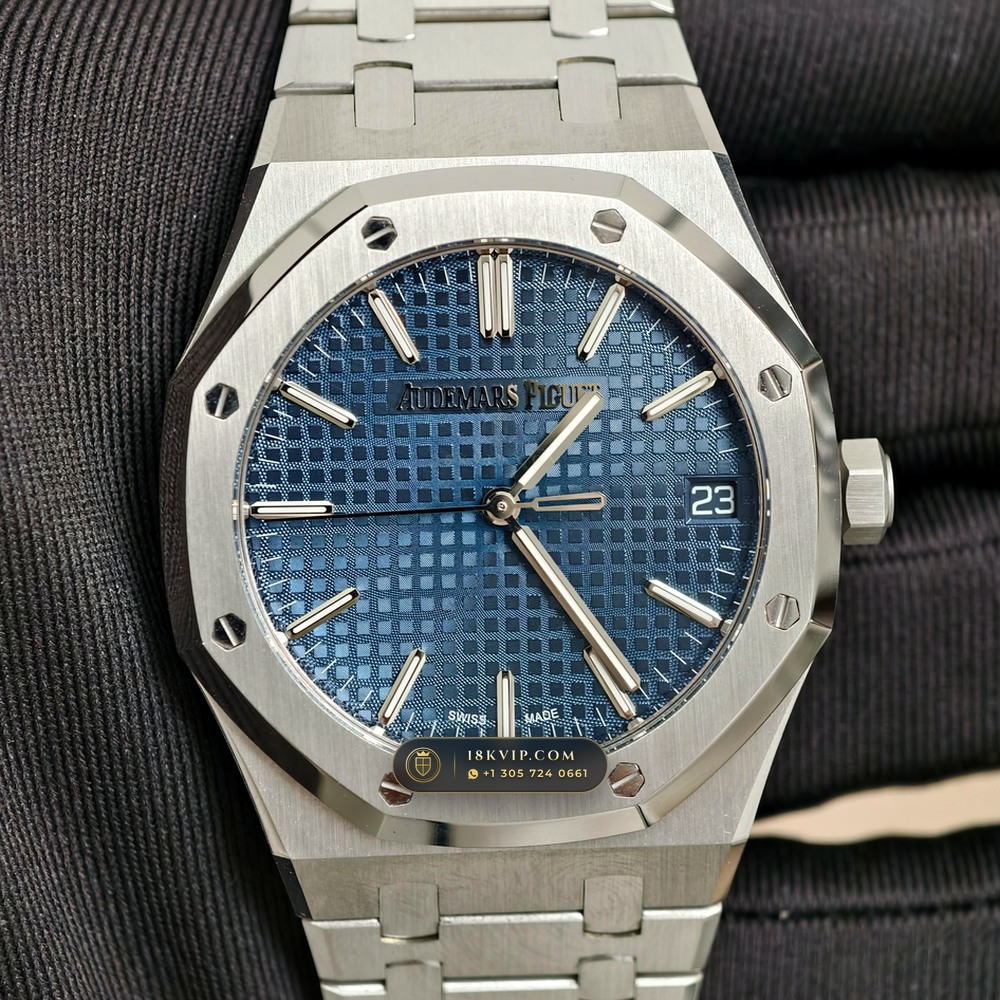 Audemars Piguet Royal Oak Selfwinding 41mm Chronometer Regulated Spec Ref. 15510ST — Private Vault Edition — Studio Gallery Plate II in 904L Stainless Steel Custom Architecture (166.4g Verified Mass, Audemars Piguet Cal. 4302 - 70h Power Reserve)