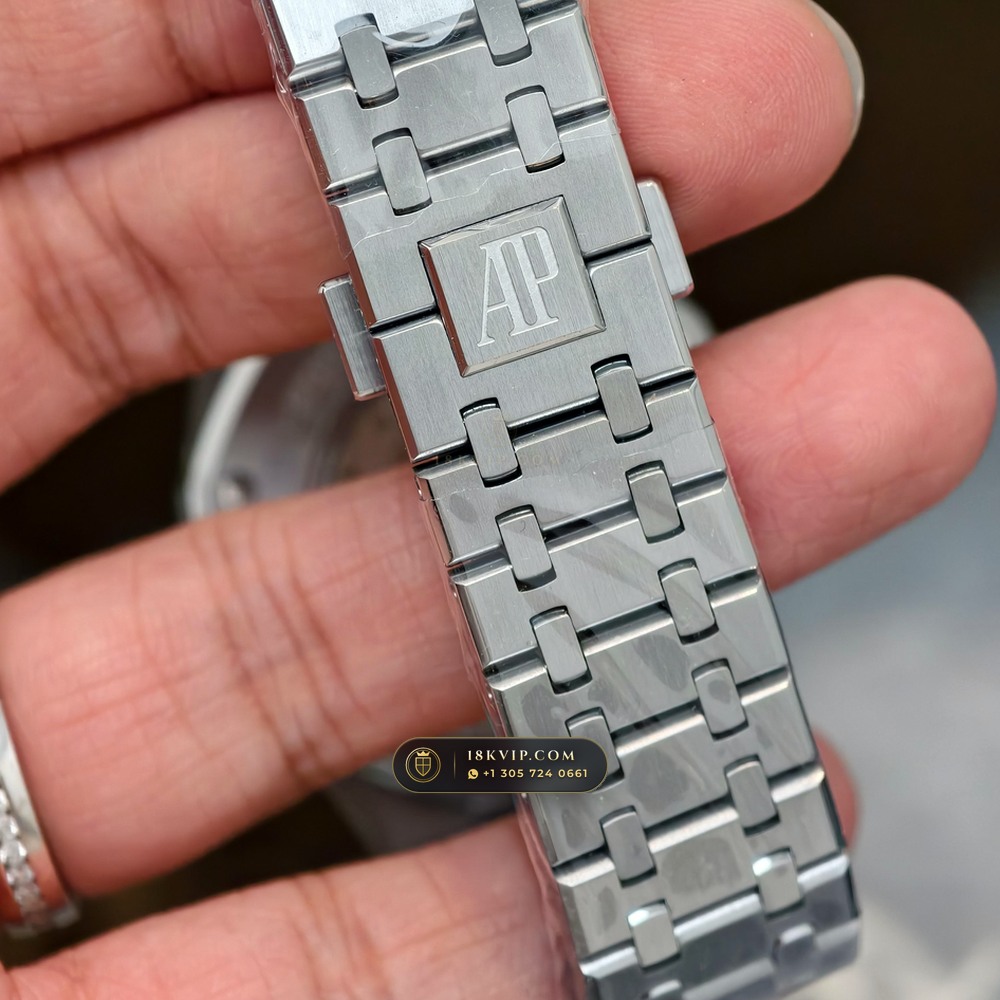 Audemars Piguet Royal Oak Perpetual Calendar 41mm 18K White Gold Ref. 26574BC.OO.1220BC.01 — Private Vault Edition — Studio Gallery Plate VII in 18K White Gold Au750 (225.3g Verified Mass, Audemars Piguet Cal. 5134 Ultra-Thin Perpetual)