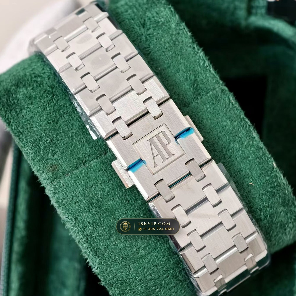 Audemars Piguet Royal Oak Selfwinding 41mm Free-Sprung Calibre Ref. 15510ST — Private Vault Edition — Studio Gallery Plate V in 904L Stainless Steel Custom Architecture (166.5g Verified Mass, Audemars Piguet Cal. 4302 - 70h Power Reserve)