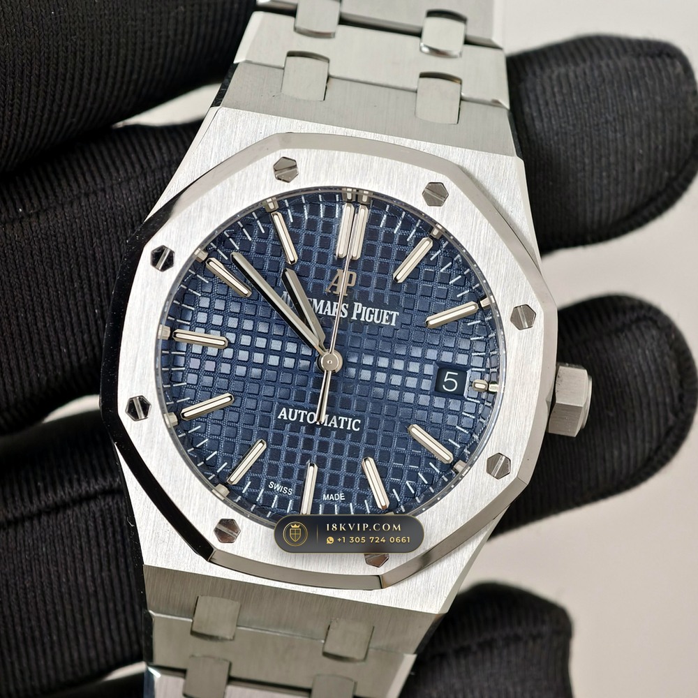 Audemars Piguet Royal Oak Selfwinding 37mm Chronometer Regulated Spec Ref. 15450ST — Private Vault Edition — Studio Gallery Plate III in 904L Stainless Steel Custom Architecture (132.1g Verified Mass, Audemars Piguet Cal. 3120 / Cal. 5900)