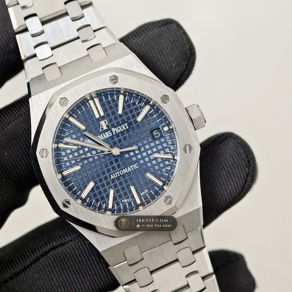 Audemars Piguet Royal Oak Selfwinding 37mm Chronometer Regulated Spec Ref. 15450ST — Private Vault Edition — Studio Gallery Plate IV in 904L Stainless Steel Custom Architecture (132.1g Verified Mass, Audemars Piguet Cal. 3120 / Cal. 5900)