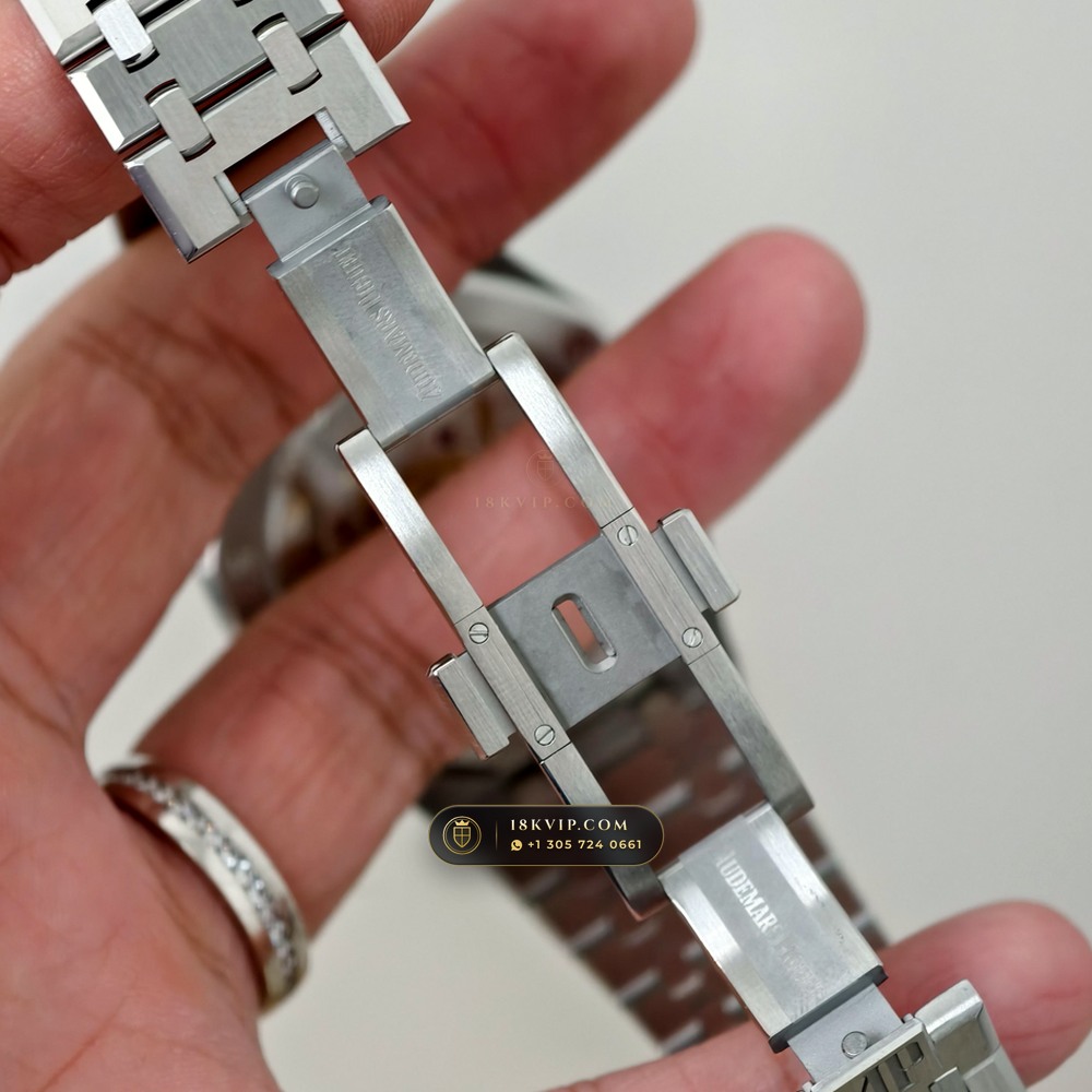 Audemars Piguet Royal Oak Selfwinding 41mm Hand-Chamfered Bevel Spec Ref. 15510ST — Private Vault Edition — Studio Gallery Plate X in 904L Stainless Steel Custom Architecture (166.8g Verified Mass, Audemars Piguet Cal. 4302 - 70h Power Reserve)