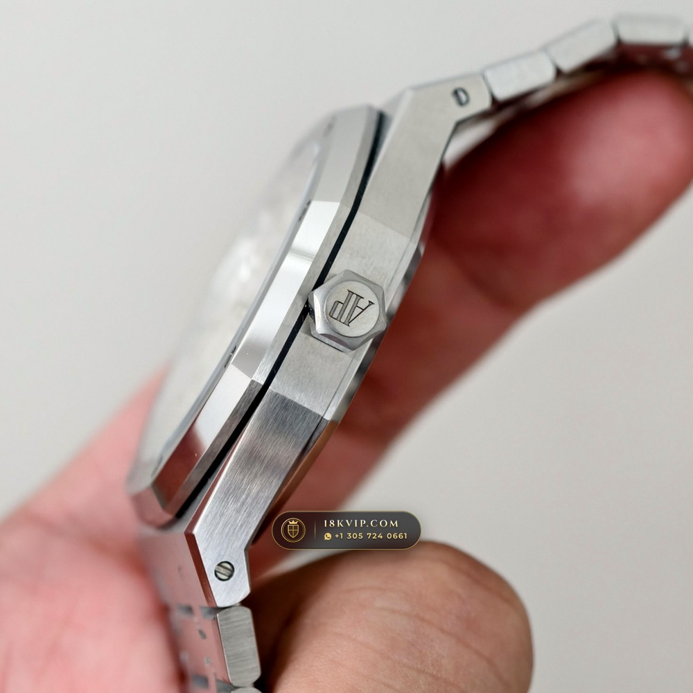 Audemars Piguet Royal Oak Selfwinding 41mm Hand-Chamfered Bevel Spec Ref. 15510ST — Private Vault Edition — Studio Gallery Plate VI in 904L Stainless Steel Custom Architecture (166.8g Verified Mass, Audemars Piguet Cal. 4302 - 70h Power Reserve)