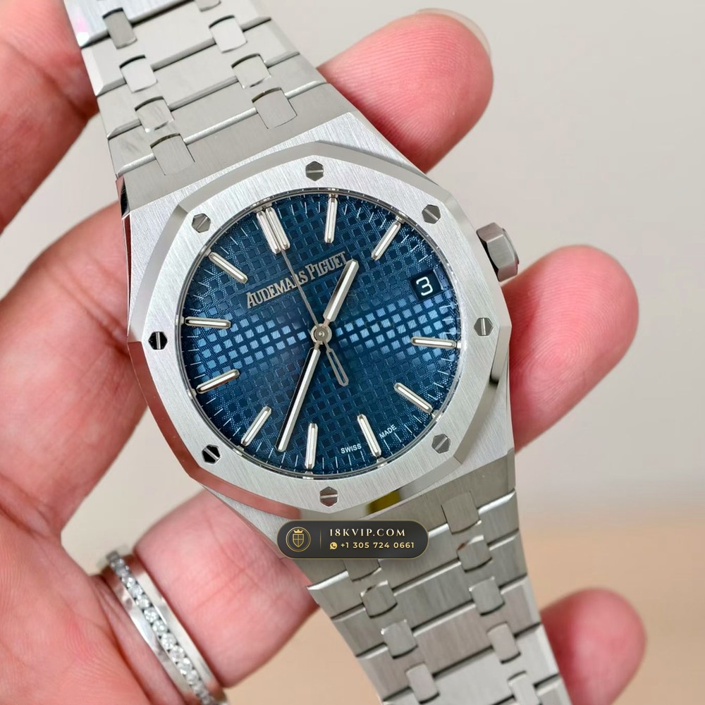 Audemars Piguet Royal Oak Selfwinding 41mm Sapphire Caseback Spec Ref. 15510ST — Private Vault Edition — Studio Gallery Plate III in 904L Stainless Steel Custom Architecture (166.1g Verified Mass, Audemars Piguet Cal. 4302 - 70h Power Reserve)