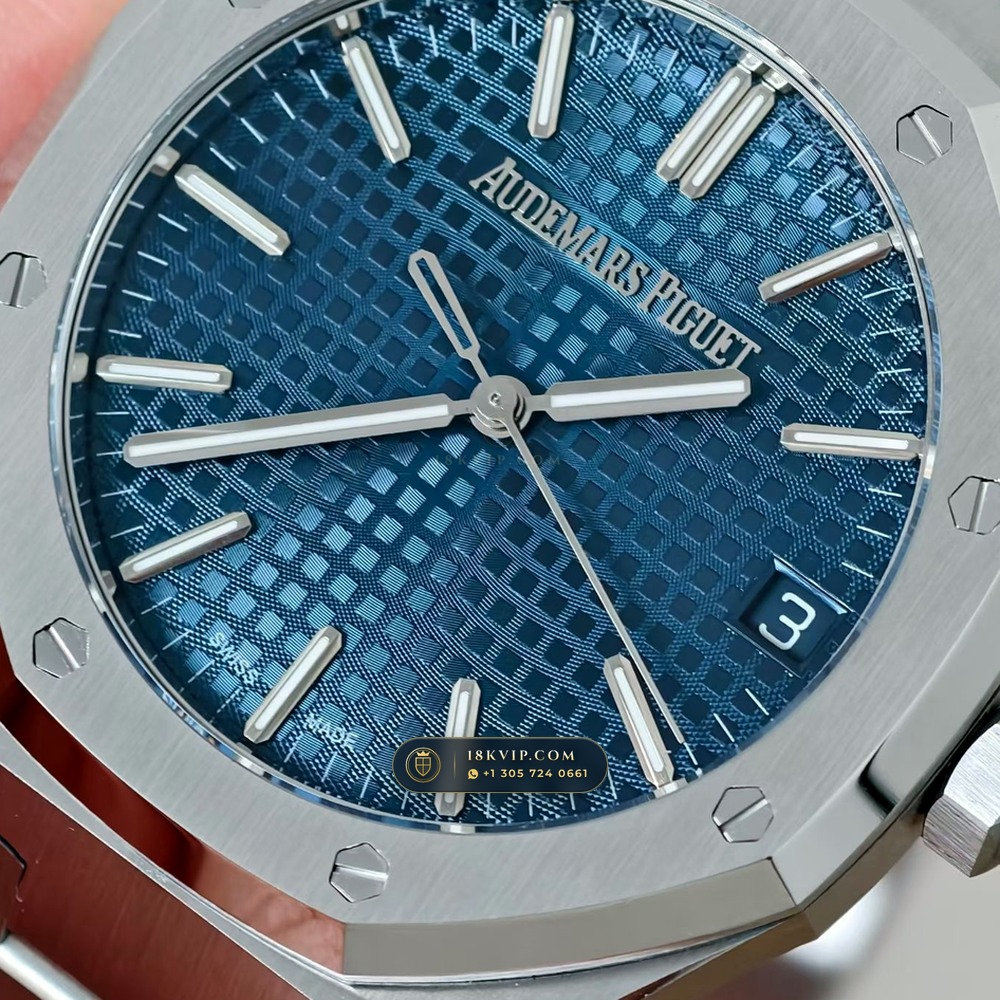 Audemars Piguet Royal Oak Selfwinding 41mm Sapphire Caseback Spec Ref. 15510ST — Private Vault Edition — Studio Gallery Plate IV in 904L Stainless Steel Custom Architecture (166.1g Verified Mass, Audemars Piguet Cal. 4302 - 70h Power Reserve)
