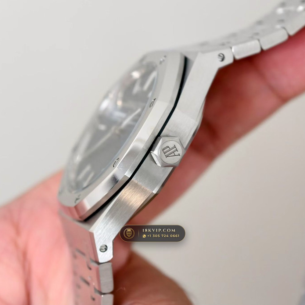 Audemars Piguet Royal Oak Selfwinding 41mm Sapphire Caseback Spec Ref. 15510ST — Private Vault Edition — Studio Gallery Plate VII in 904L Stainless Steel Custom Architecture (166.1g Verified Mass, Audemars Piguet Cal. 4302 - 70h Power Reserve)