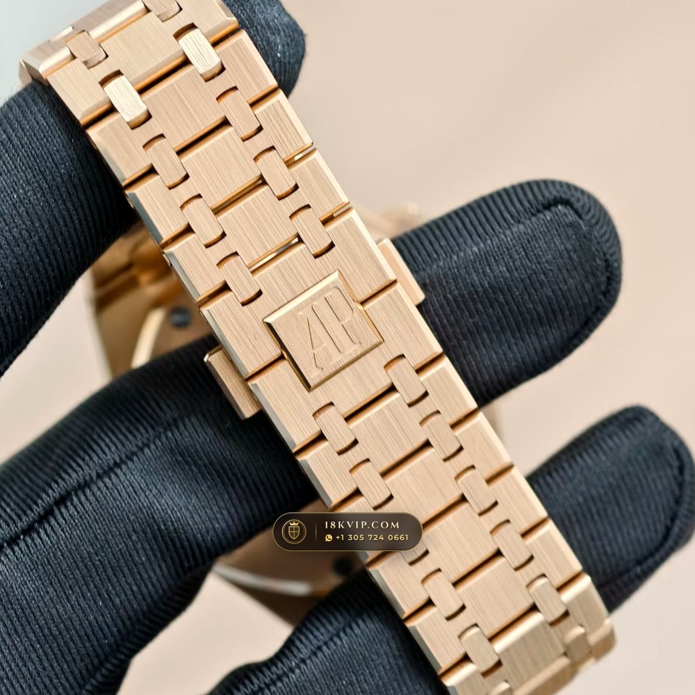 Audemars Piguet Royal Oak Selfwinding Chronograph 41mm 18K Rose Gold Ref. 26331OR — Private Vault Edition — Studio Gallery Plate VI in 18K Rose Gold Au750 (246.2g Verified Mass, Audemars Piguet Cal. 2385 Column-Wheel Chronograph)