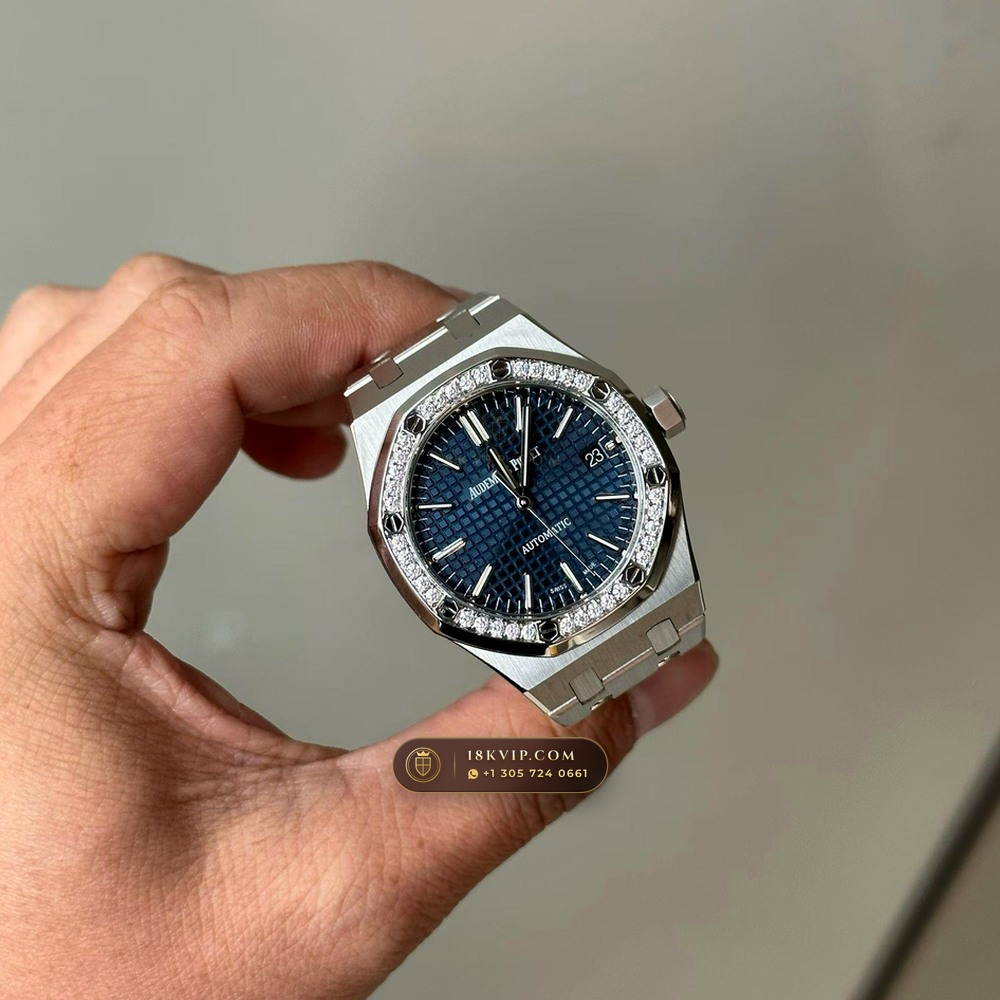Audemars Piguet Royal Oak Selfwinding 37mm Diamond-Set Bezel Ref. 15450ST — Private Vault Edition — Studio Gallery Plate III in 904L Stainless Steel Custom Architecture (132.1g Verified Mass, Audemars Piguet Cal. 3120 / Cal. 5900)