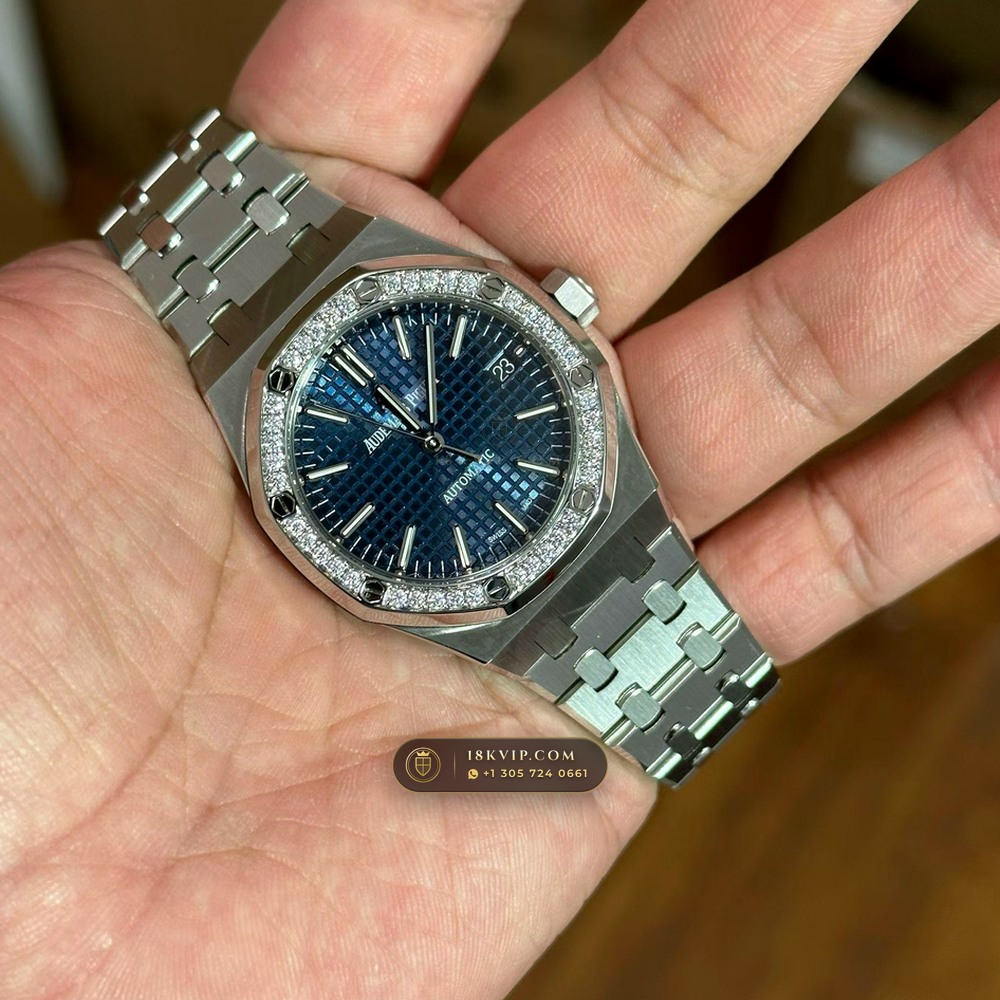 Audemars Piguet Royal Oak Selfwinding 37mm Diamond-Set Bezel Ref. 15450ST — Private Vault Edition — Studio Gallery Plate IV in 904L Stainless Steel Custom Architecture (132.1g Verified Mass, Audemars Piguet Cal. 3120 / Cal. 5900)