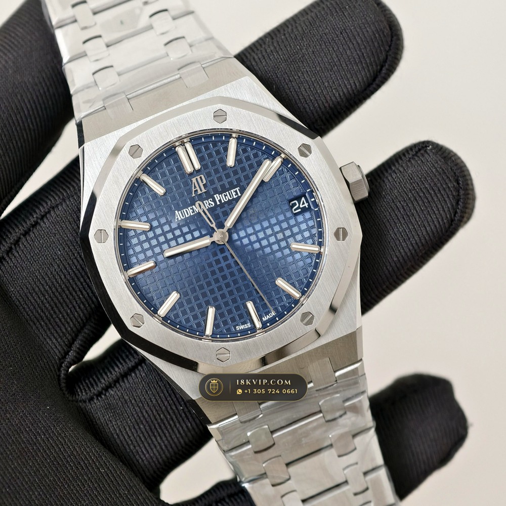 Audemars Piguet Royal Oak Selfwinding 41mm Custom Tapestry Dial Free-Sprung Calibre Ref. 15500ST — Private Vault Edition — Studio Gallery Plate II in 904L Stainless Steel Custom Architecture (166.4g Verified Mass, Audemars Piguet Cal. 4302 - 70h Power Reserve)