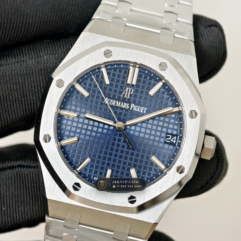 Audemars Piguet Royal Oak Selfwinding 41mm Custom Tapestry Dial Free-Sprung Calibre Ref. 15500ST — Private Vault Edition — Studio Gallery Plate III in 904L Stainless Steel Custom Architecture (166.4g Verified Mass, Audemars Piguet Cal. 4302 - 70h Power Reserve)