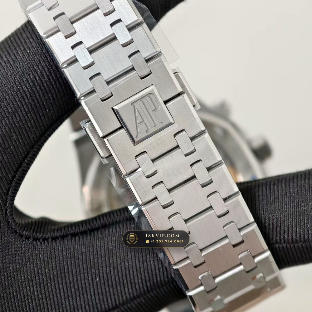 Audemars Piguet Royal Oak Selfwinding Chronograph 41mm Free-Sprung Calibre Ref. 26240ST.OO.1320ST.08 — Private Vault Edition — Studio Gallery Plate VI in 904L Stainless Steel Custom Architecture (180.3g Verified Mass, Audemars Piguet Cal. 4401 Flyback Chronograph)
