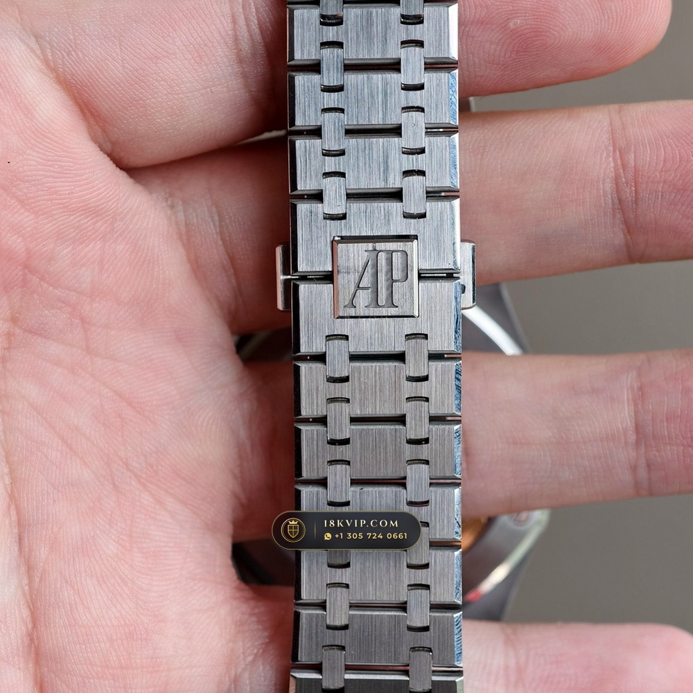 Audemars Piguet Royal Oak Selfwinding 41mm Ref. 15510ST — Private Vault Edition — Studio Gallery Plate IX in 904L Stainless Steel Custom Architecture (166.3g Verified Mass, Audemars Piguet Cal. 4302 - 70h Power Reserve)