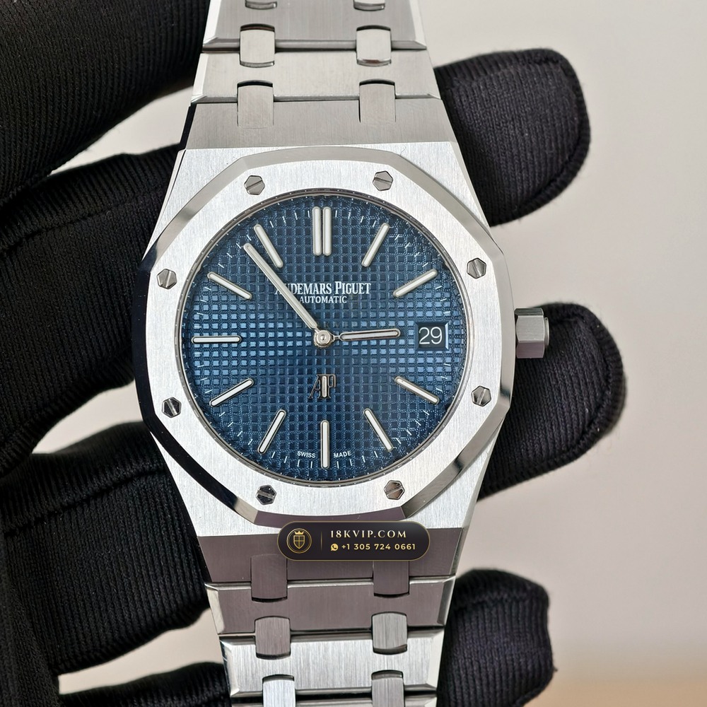 Audemars Piguet Royal Oak Jumbo Extra-Thin 39mm Chronometer Regulated Spec Ref. 15202ST — Private Vault Edition — Studio Gallery Plate III in 904L Stainless Steel Custom Architecture (103.1g Verified Mass, Audemars Piguet Cal. 2121 Ultra-Thin)