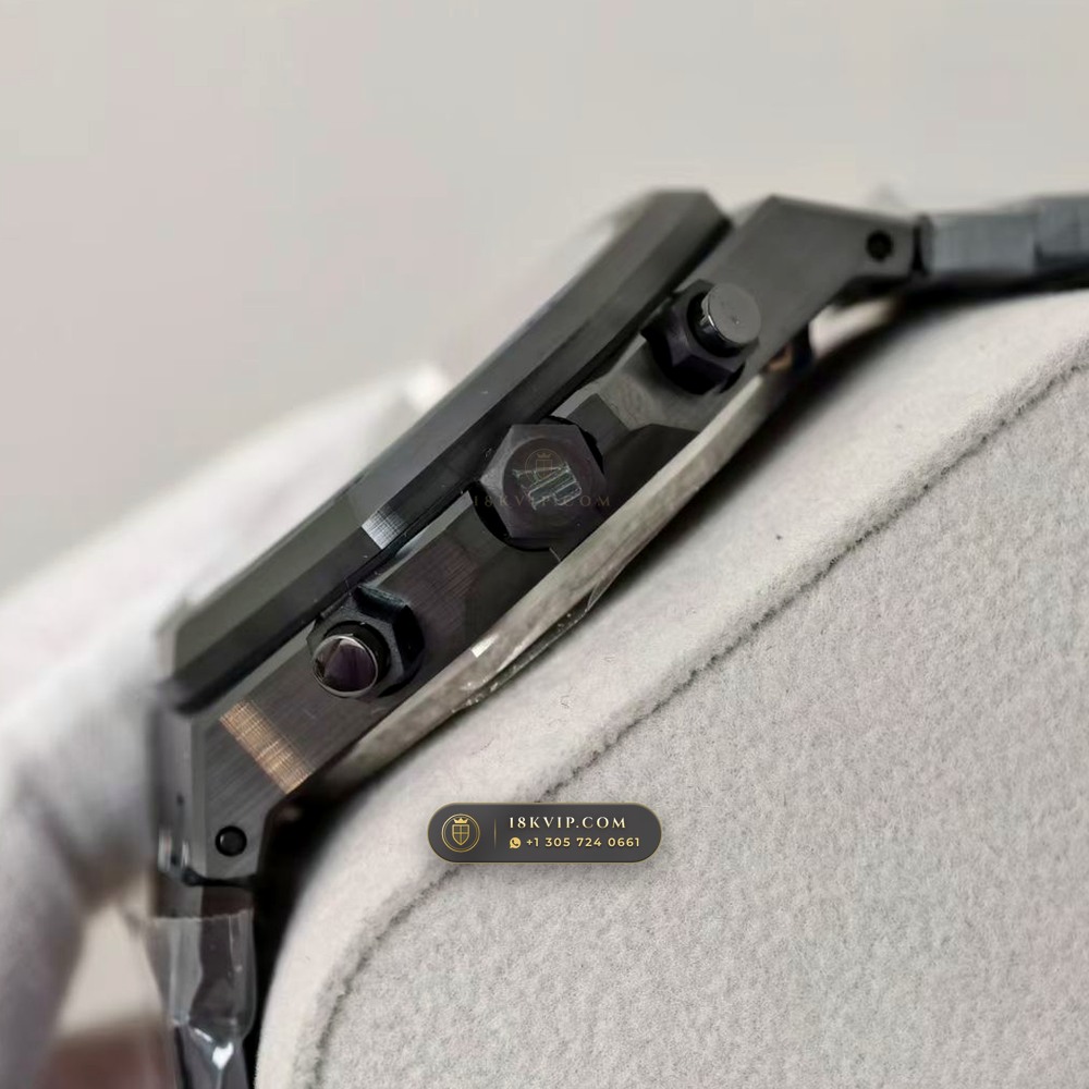 Audemars Piguet Royal Oak Selfwinding Chronograph 41mm Free-Sprung Calibre Ref. 26240CE — Private Vault Edition — Studio Gallery Plate IV in High-Tech Ceramic & Titanium (149.4g Verified Mass, Audemars Piguet Cal. 4401 Flyback Chronograph)