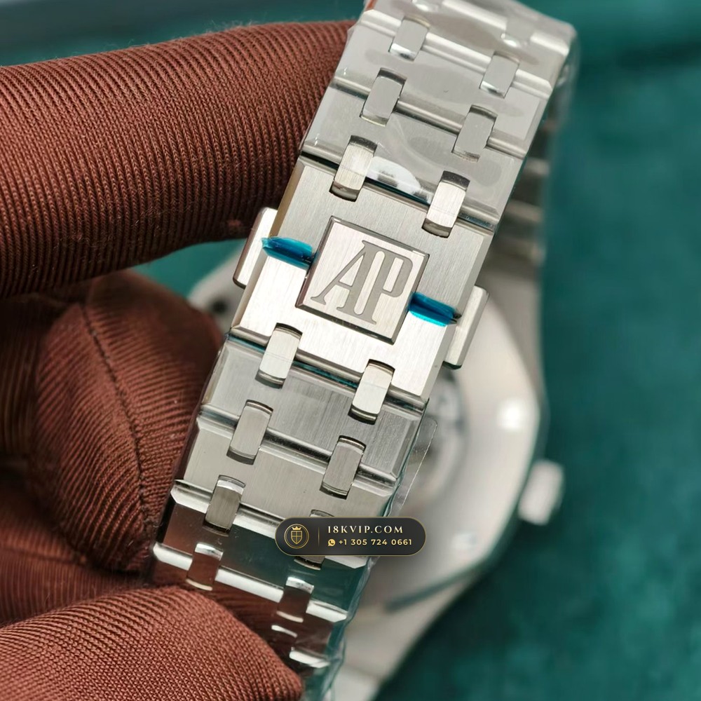 Audemars Piguet Royal Oak Double Balance Wheel Openworked 41mm Diamond-Set Bezel 18K White Gold Ref. 15412BC.SS.1220BC.02 — Private Vault Edition — Studio Gallery Plate VIII in 18K White Gold Au750 (224.3g Verified Mass, Audemars Piguet Cal. 3132 Dual-Balance Openworked)