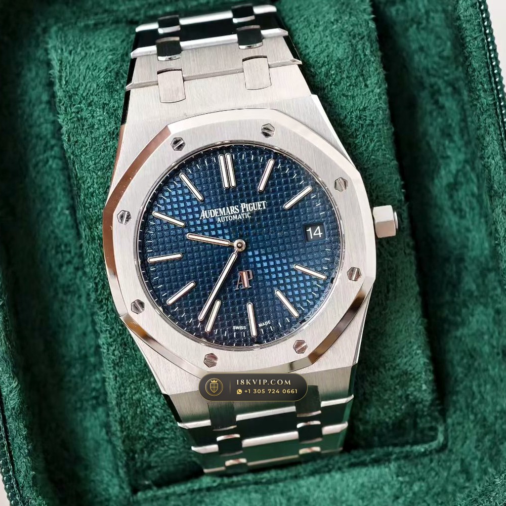 Audemars Piguet Royal Oak Jumbo Extra-Thin 39mm Hand-Chamfered Bevel Spec Ref. 15202ST — Private Vault Edition — Studio Gallery Plate II in 904L Stainless Steel Custom Architecture (103.7g Verified Mass, Audemars Piguet Cal. 2121 Ultra-Thin)