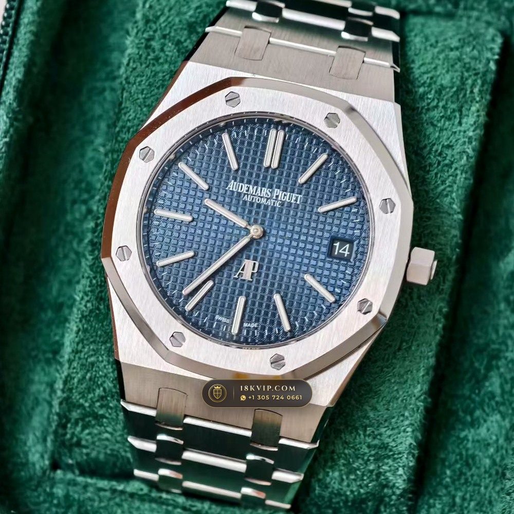 Audemars Piguet Royal Oak Jumbo Extra-Thin 39mm Hand-Chamfered Bevel Spec Ref. 15202ST — Private Vault Edition — Studio Gallery Plate III in 904L Stainless Steel Custom Architecture (103.7g Verified Mass, Audemars Piguet Cal. 2121 Ultra-Thin)