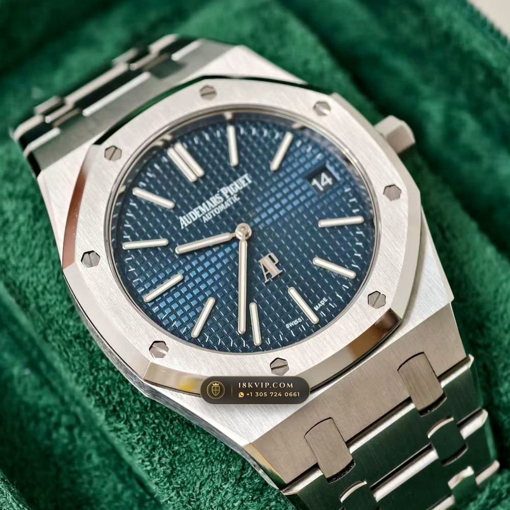 Audemars Piguet Royal Oak Jumbo Extra-Thin 39mm Hand-Chamfered Bevel Spec Ref. 15202ST — Private Vault Edition — Studio Gallery Plate IV in 904L Stainless Steel Custom Architecture (103.7g Verified Mass, Audemars Piguet Cal. 2121 Ultra-Thin)